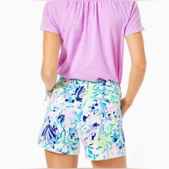 New  Lilly Pulitzer  Callahan short Size 12 - Picture 3 of 4